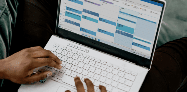 Image de l’article Outlook : 4 astuces concrètes pour mieux gérer votre calendrier